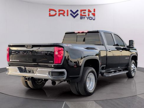 Used 2025 Chevrolet Silverado 3500 LTZ w/ LTZ Plus Package AWD/4WD image 5