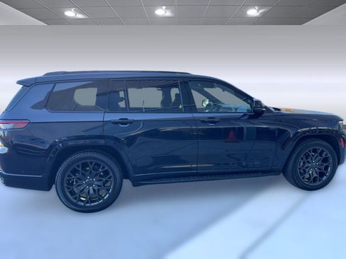 Used 2023 Jeep Grand Cherokee L Summit w/ Advanced Protech Group IV image 8