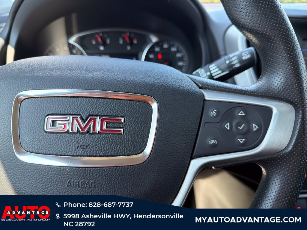 Used 2024 GMC Terrain SLE AWD/4WD image 21