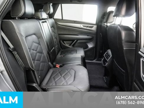 Used 2024 Volkswagen Atlas Cross Sport SE image 20