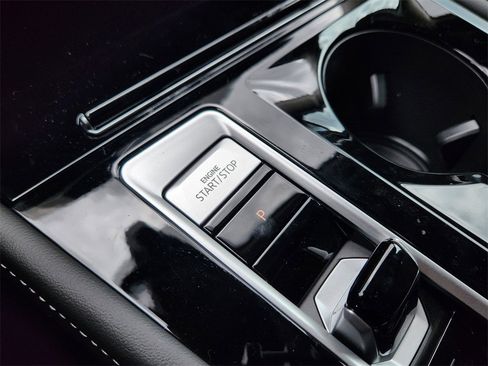 New 2025 Volkswagen Atlas SEL Premium R-Line image 15