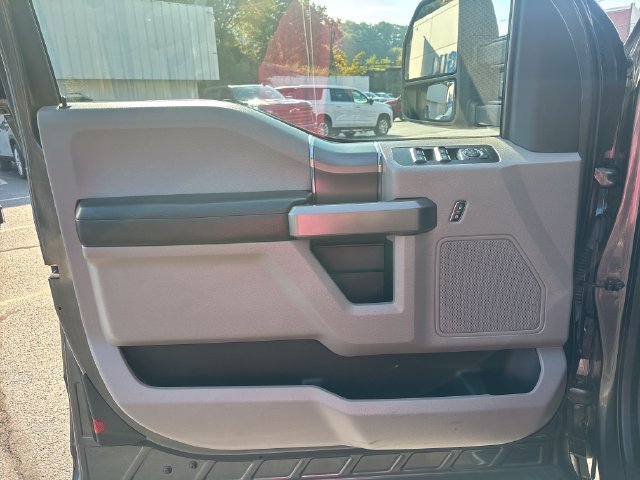 Used 2018 Ford F150 XLT w/ Equipment Group 302A Luxury AWD/4WD image 13