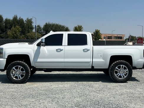 Used 2017 Chevrolet Silverado 2500 High Country w/ Duramax Plus Package AWD/4WD image 6