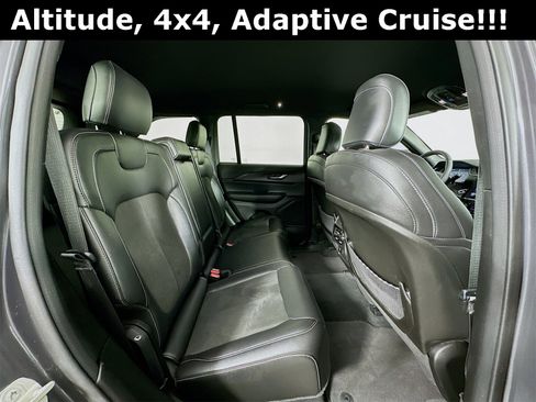Used 2024 Jeep Grand Cherokee Altitude image 26