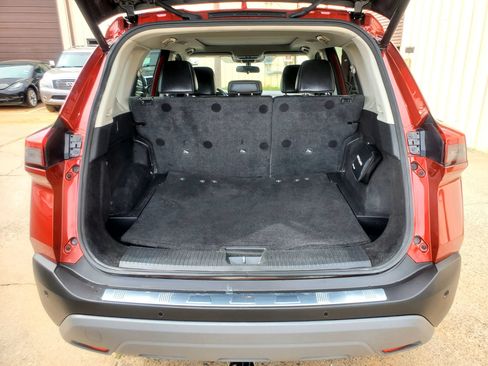 Used 2023 Nissan Rogue SV w/ SV Premium B Package FWD image 48