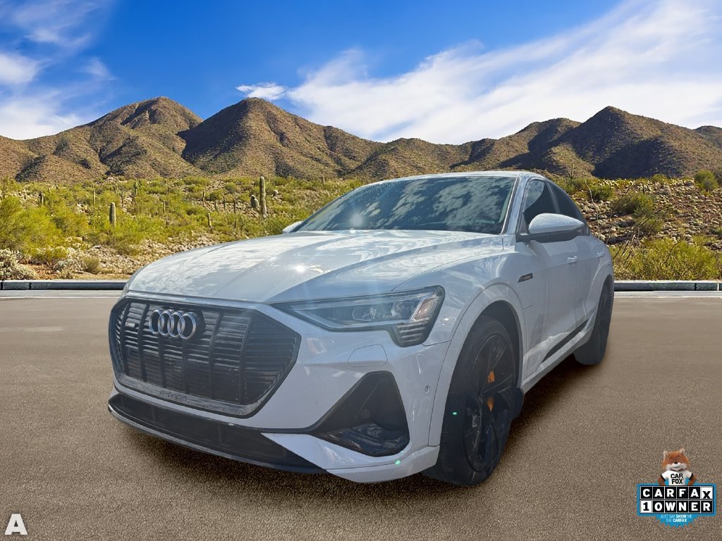 Used 2022 Audi e-tron Prestige AWD/4WD image 2