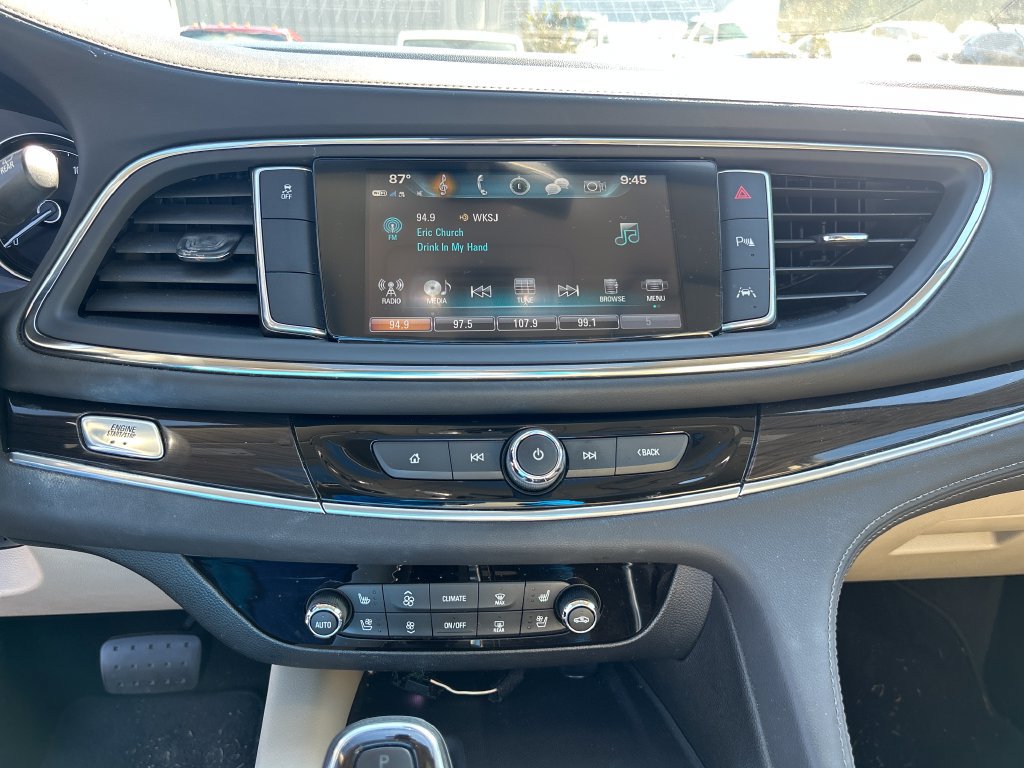 Used 2018 Buick Enclave Premium FWD image 18