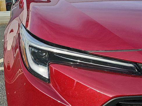 Used 2025 Toyota Corolla LE image 9