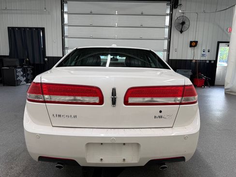 Used 2012 Lincoln MKZ FWD image 5