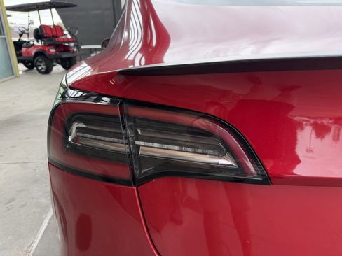 Used 2022 Tesla Model 3 Performance image 14
