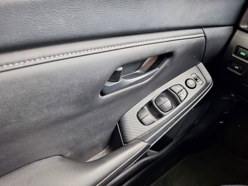 Used 2024 Nissan Sentra S FWD image 17