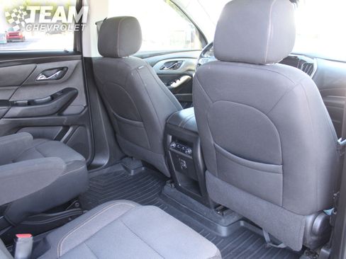 Used 2021 Chevrolet Traverse LT AWD/4WD image 23