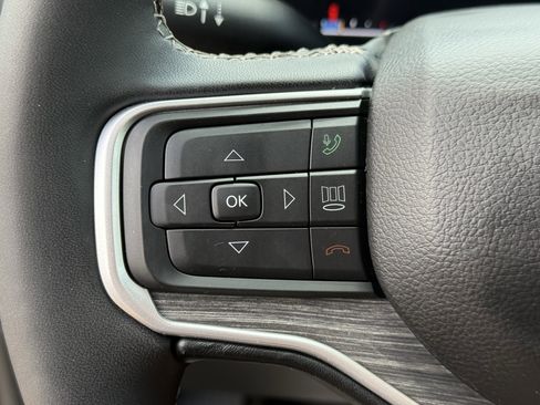 Used 2024 Jeep Wagoneer L Series III w/ Flexible Seating Group AWD/4WD image 16