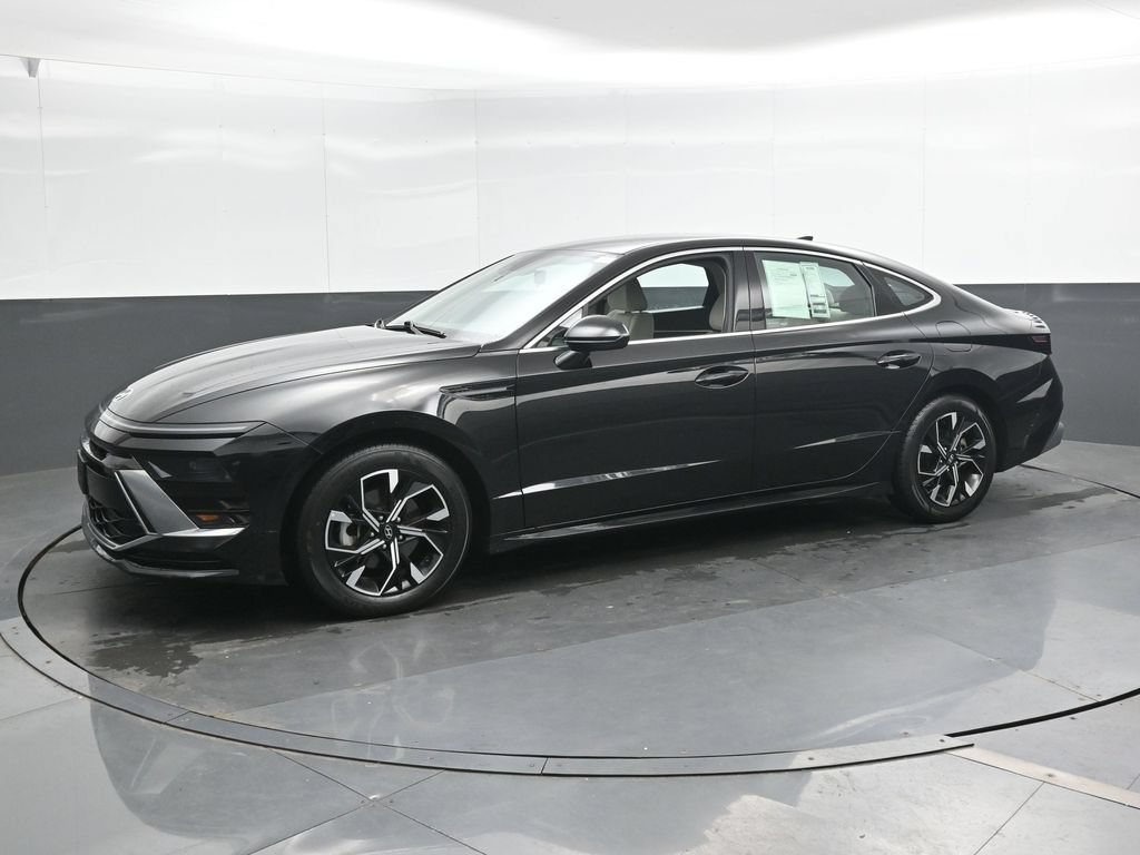 Used 2025 Hyundai Sonata SEL FWD image 7