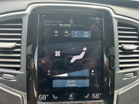 Used 2020 Volvo XC90 T5 Momentum w/ Protection Package Premier FWD image 20