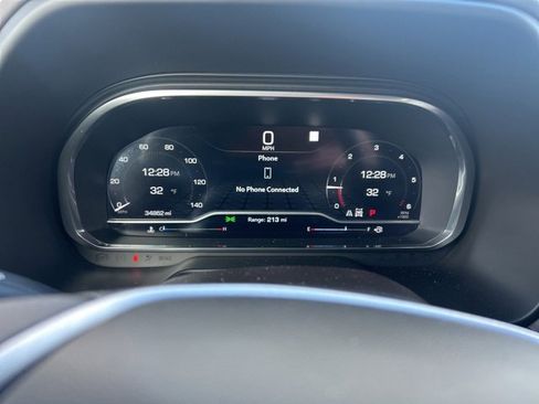 Used 2022 GMC Yukon SLT w/ SLT Luxury Package image 22