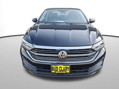 Used 2024 Volkswagen Jetta SE image 9