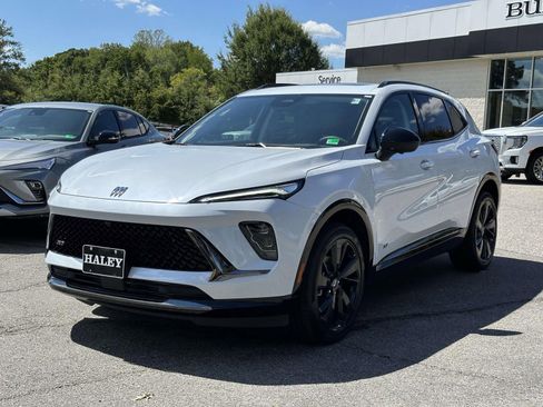 New 2025 Buick Envision Sport Touring image 22