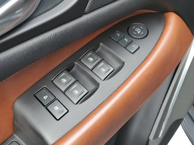 Used 2019 Cadillac Escalade Luxury AWD/4WD image 10