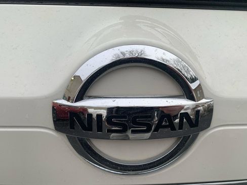 Used 2019 Nissan Rogue SL w/ Premium Package image 31