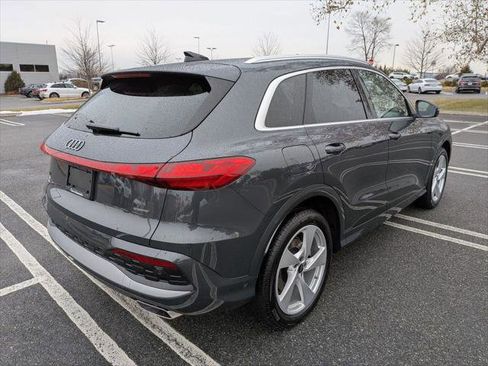 Certified 2025 Audi Q5 Prestige image 7