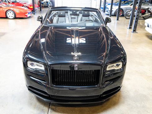 Used 2020 Rolls-Royce Dawn image 48