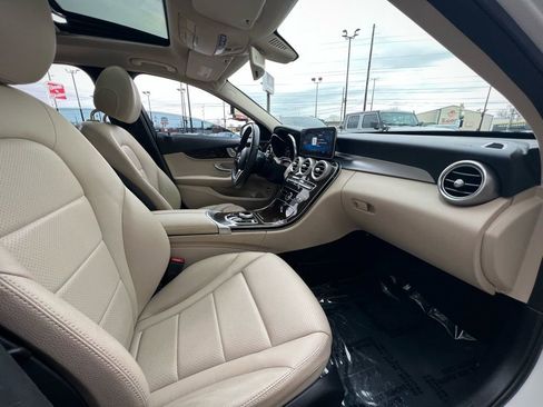 Used 2019 Mercedes-Benz C 300 Sedan image 30