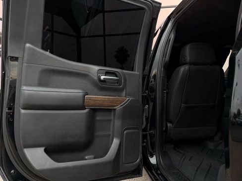 Used 2020 Chevrolet Silverado 1500 High Country image 35