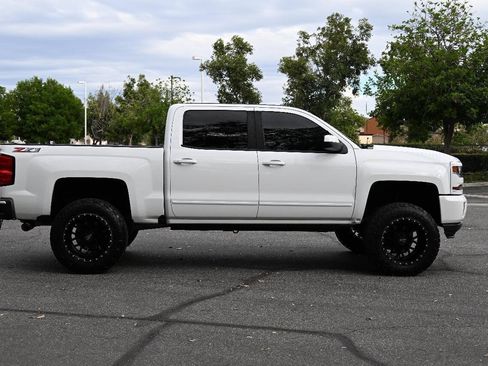 Used 2018 Chevrolet Silverado 1500 LT w/ All Star Edition AWD/4WD image 7
