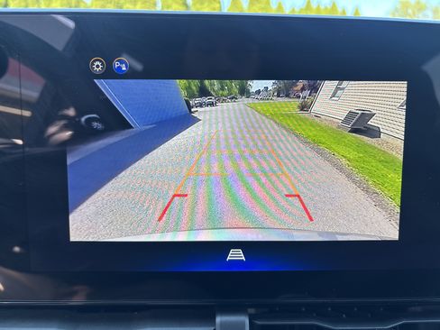 Used 2025 Chevrolet Equinox LT AWD/4WD image 27