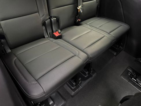 Used 2023 GMC Yukon Denali w/ Denali Reserve Package AWD/4WD image 44