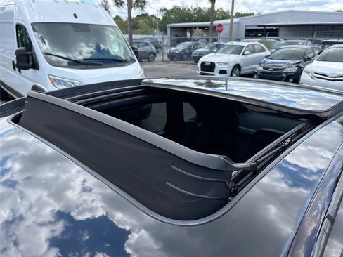 Used 2018 Porsche Macan S AWD/4WD image 21