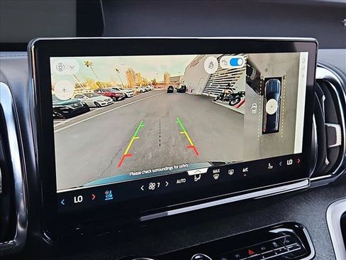 Used 2025 Ford Expedition Tremor AWD/4WD image 13