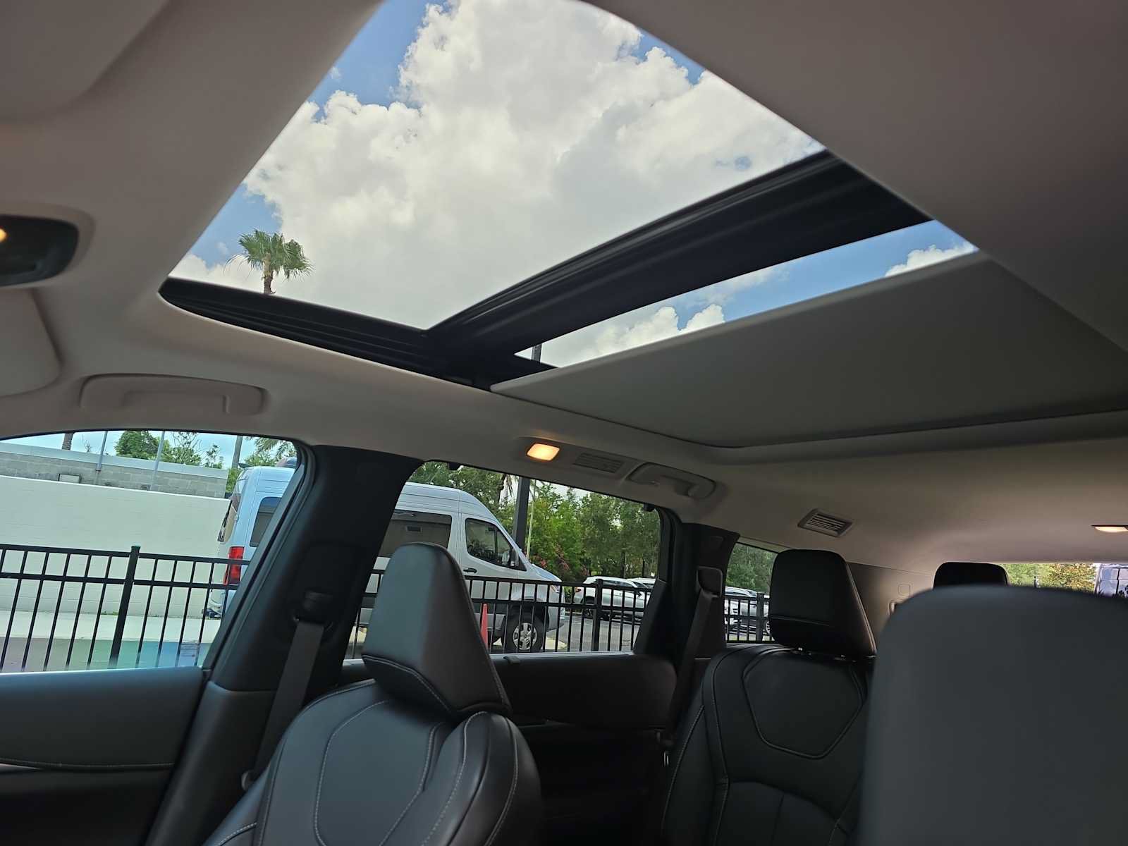 Certified 2023 INFINITI QX60 Luxe w/ Cargo Package FWD image 29