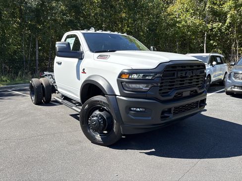 New 2026 RAM 5500 Tradesman image 2