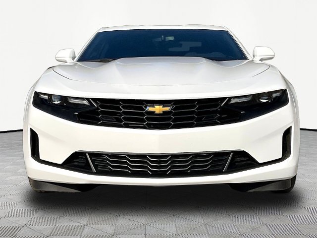 Used 2023 Chevrolet Camaro LT w/ Technology Package RWD image 2