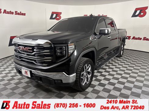 Used 2024 GMC Sierra 1500 SLT w/ SLT Premium Plus Package image 1