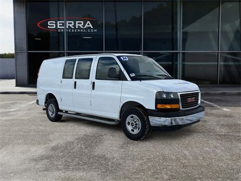 Used 2024 GMC Savana 2500 w/ Driver Convenience Package image 7
