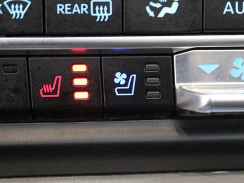 Certified 2023 Ford Expedition Max Limited image 4