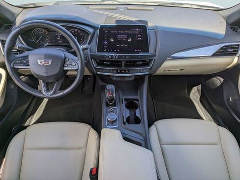 Used 2020 Cadillac CT5 Luxury w/ Cold Weather Package AWD/4WD image 15