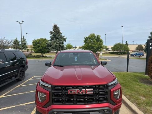 Used 2024 GMC Canyon Elevation w/ Convenience Package RWD image 1