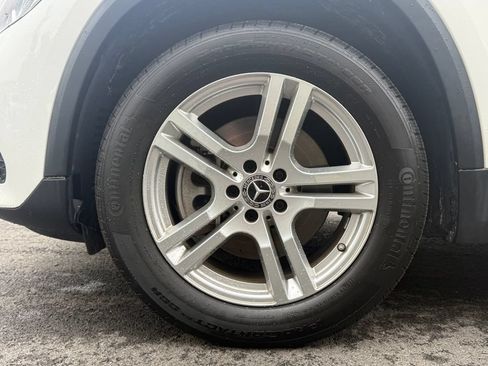 Used 2022 Mercedes-Benz GLA 250 4MATIC image 13