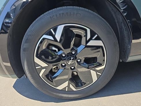 Used 2023 Kia Niro Wind FWD image 17