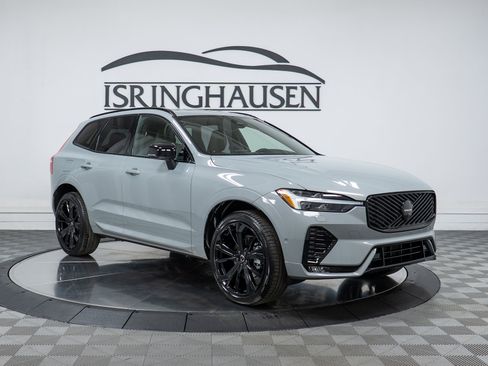 New 2026 Volvo XC60 B5 Ultra w/ Climate Package AWD/4WD image 3