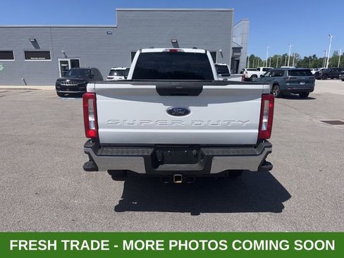 Used 2024 Ford F250 XLT AWD/4WD image 3