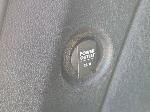 Used 2017 Porsche Macan S image 10