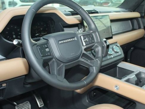 Used 2025 Land Rover Defender 110 X image 14