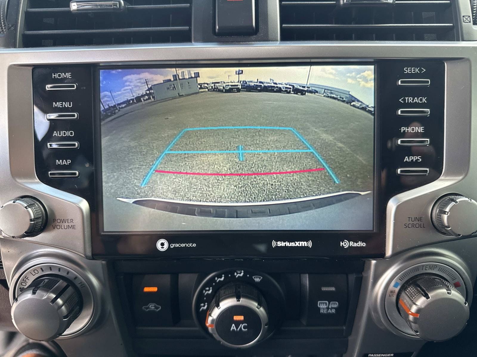 Used 2022 Toyota 4Runner SR5 Premium w/ Moonroof Package AWD/4WD image 31