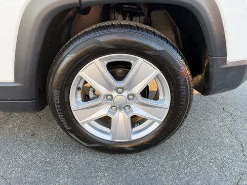 Used 2022 Jeep Compass Latitude w/ Convenience Group image 18