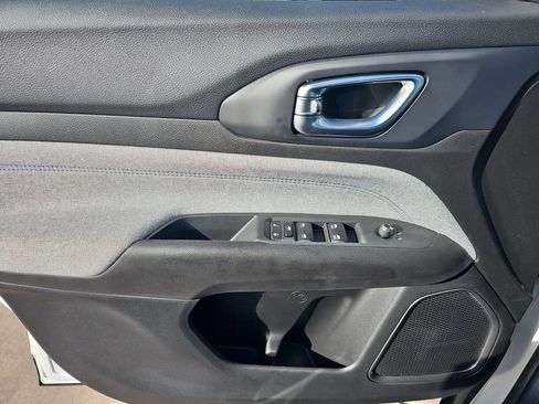 New 2026 Jeep Compass Latitude image 26